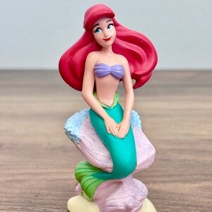 Disney Store Little Mermaid Princess ARIEL Sitting 3.5" PVC Figure Cake Topper
